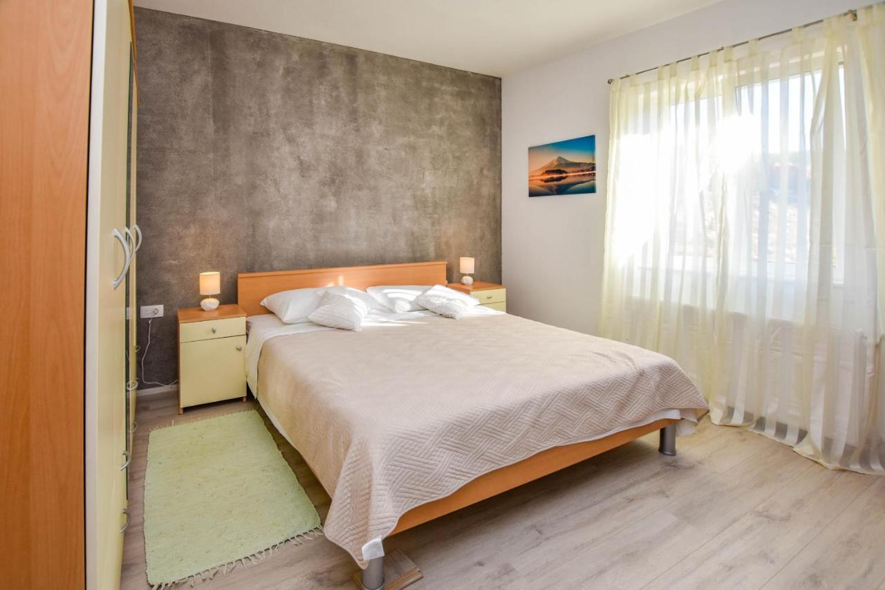 Appartement Kuca Za Odmor Lucija à Vrana  Extérieur photo