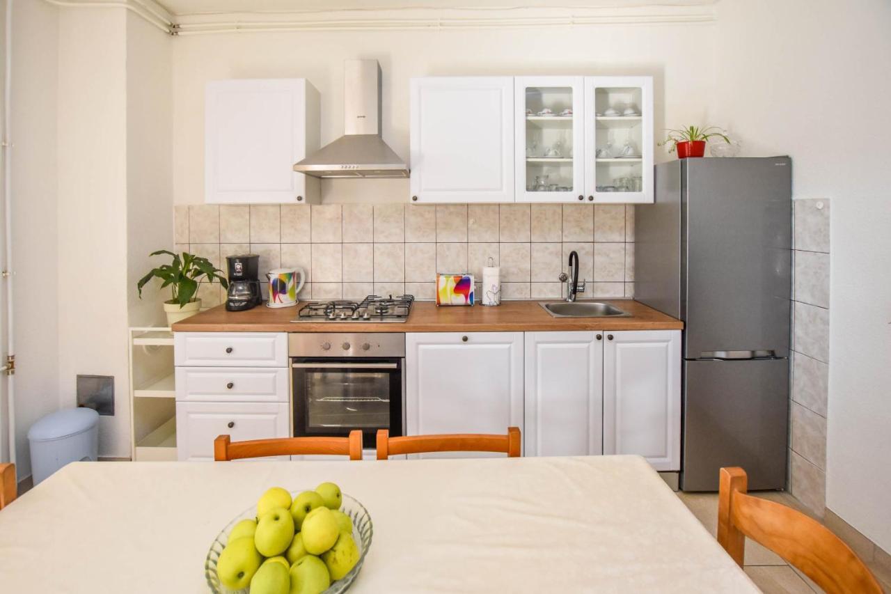 Appartement Kuca Za Odmor Lucija à Vrana  Extérieur photo