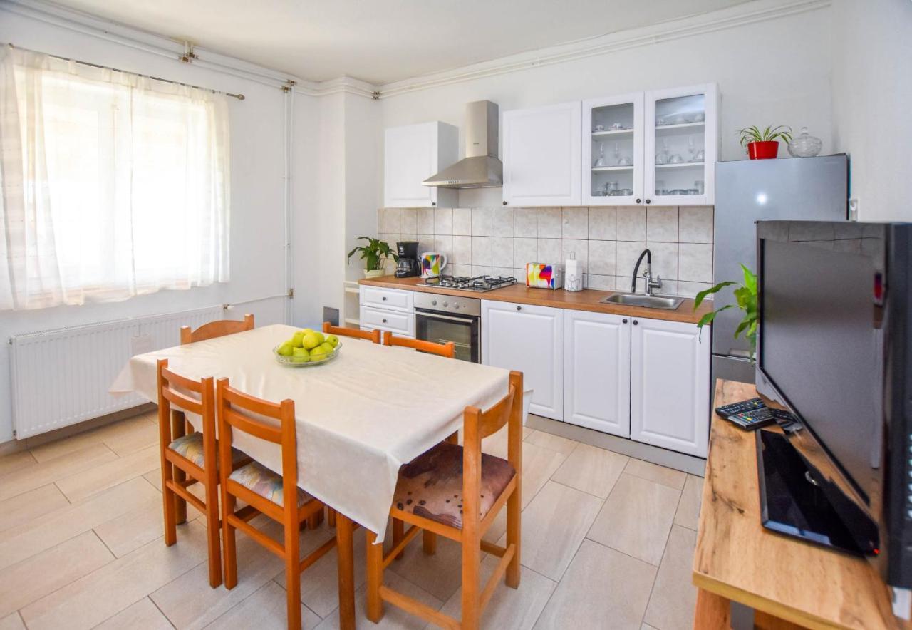 Appartement Kuca Za Odmor Lucija à Vrana  Extérieur photo