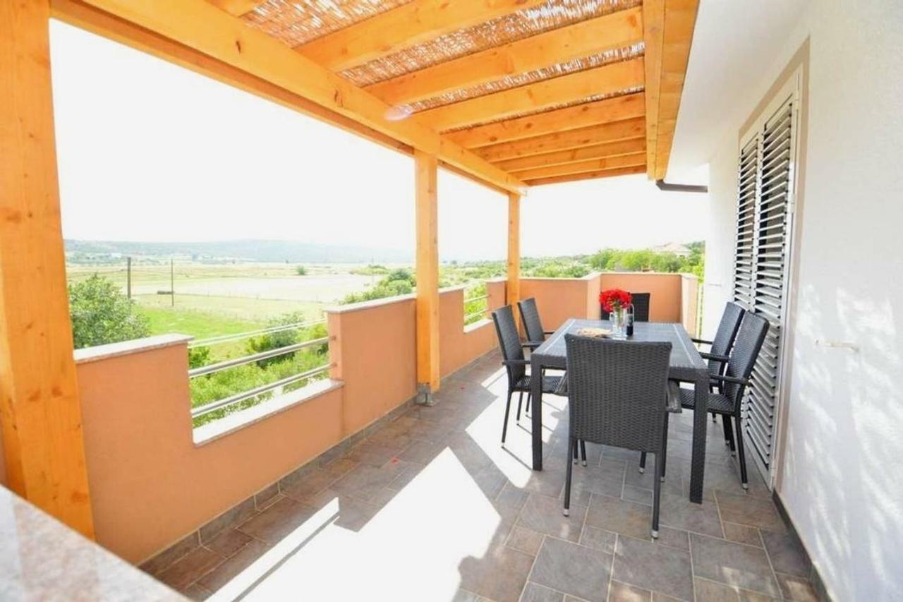 Appartement Kuca Za Odmor Lucija à Vrana  Extérieur photo