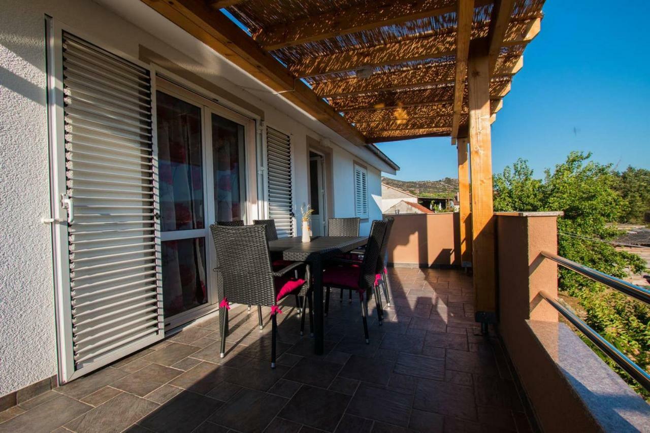 Appartement Kuca Za Odmor Lucija à Vrana  Extérieur photo