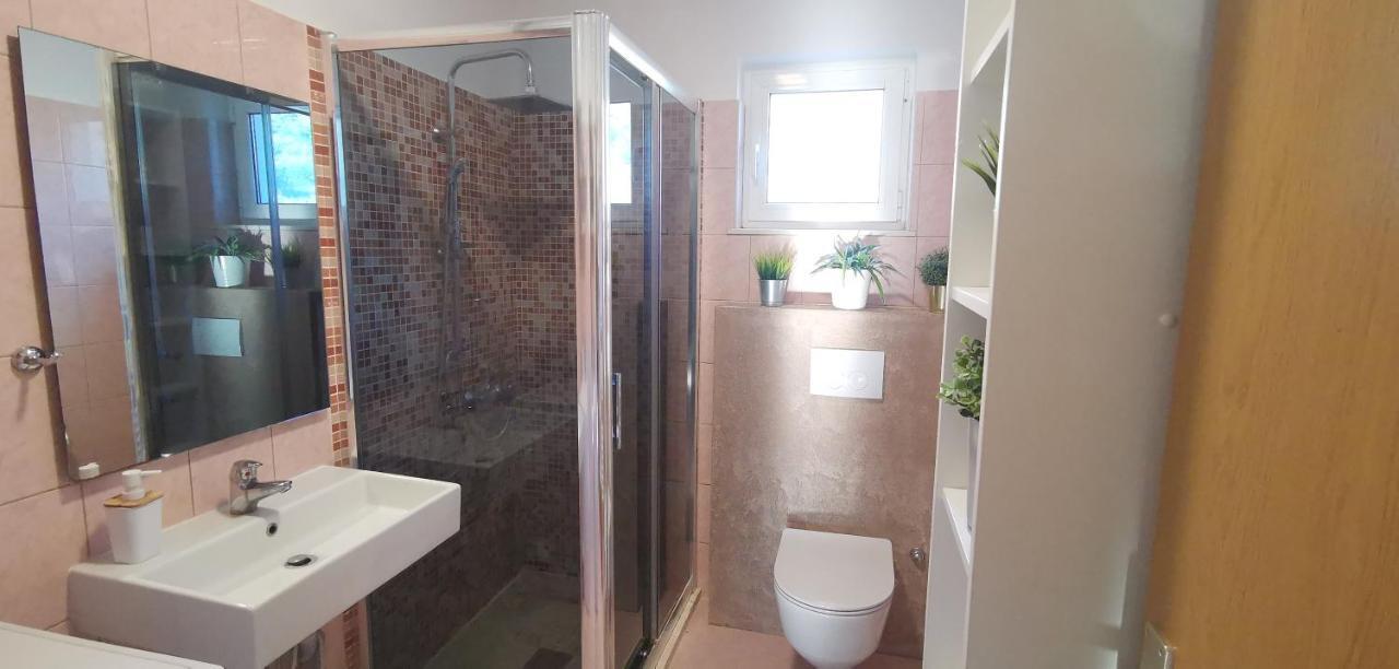 Appartement Kuca Za Odmor Lucija à Vrana  Extérieur photo