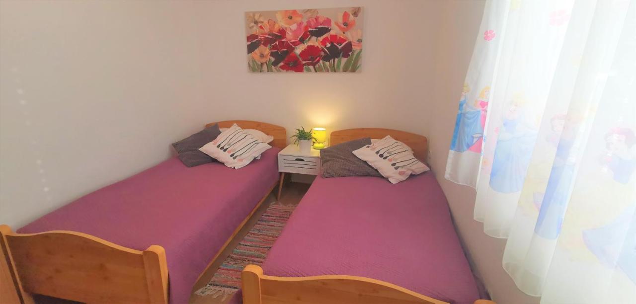 Appartement Kuca Za Odmor Lucija à Vrana  Extérieur photo